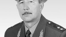 Командующий войсками Сибирского регионального командования внутренних войск МВД России генерал-лейтенант Николай ГАДУШКИН.