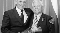 Сергей Захаров с Героем Советского Союза Дмитрием Алексеевичем Бакуровым.