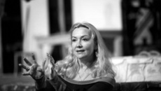 Хореограф-постановщик Татьяна Безменова: репетиция тоже бывает сладкой и горькой, как шоколад… Фото из личного архива Татьяны БЕЗМЕНОВОЙ.