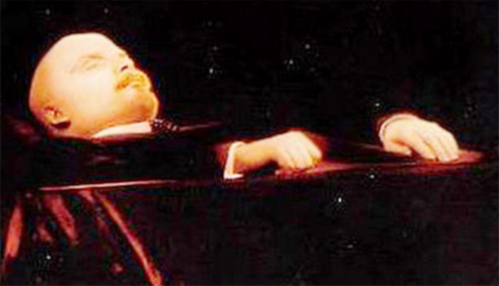 Вокруг перезахоронения тела Ленина на этой неделе разгорелись жаркие споры.  Фото с www.mos.ed.ru