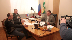 Юрий Дмитриев на приёме у Евгения Покровского.