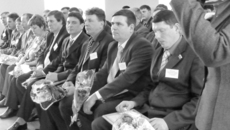 Награждённые за самоотверженный труд барабинцы занимали первые ряды в зале. Фото Зои ТЮРИНОЙ.