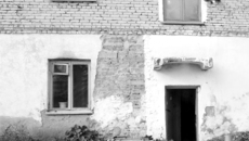 Дом по улице Элеваторской, 78 в Купино был первым на очереди по программе сноса аварийного и ветхого жилья.