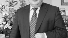 Профессор Александр Кисельников