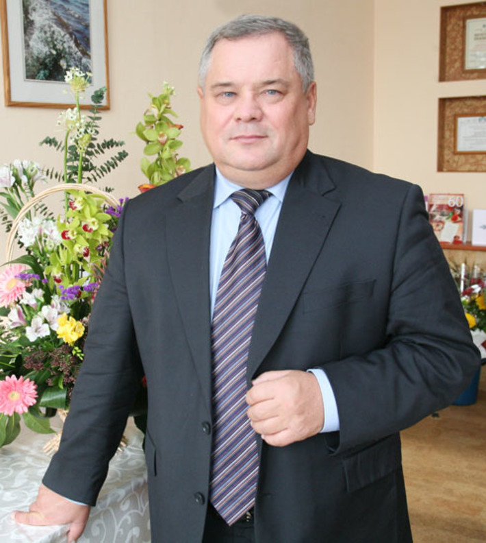 Профессор Александр Кисельников