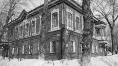 От усадьбы Копылова остался  только этот дом. Фото Дарьи ДОРОТОВОЙ.