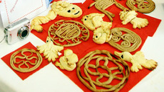 С виду «тетёрки» похожи  на славянские амулеты. Фото Сергея ДЯТЛОВА