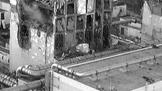 Разрушения на АЭС «Фукусима-1»  после одного из взрывов. Фото Reuters.