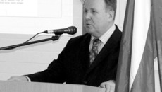 И.В. Шмидт  — министр труда, занятости и трудовых ресурсов Новосибирской области