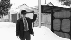 Глава сельсовета Виктор Маляревич уверяет: газ принять готовы. Фото Зои ТЮРИНОЙ.