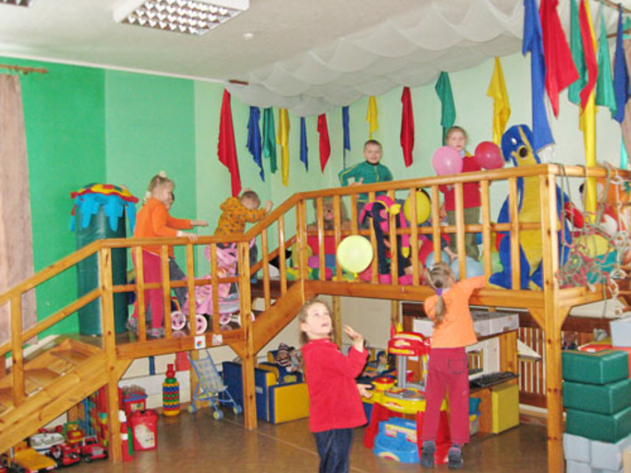 Мы умеем бегать по лестнице.