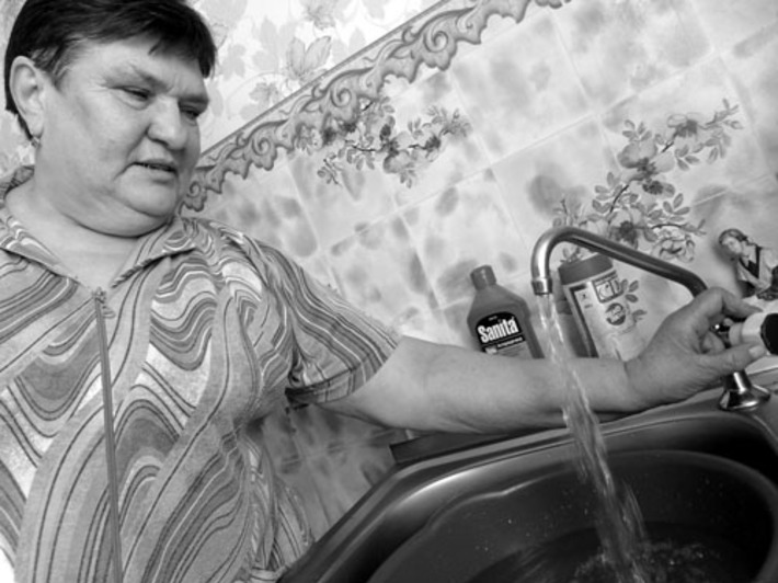 Людмила Дильман: «Воду теперь не экономим». Фото Зои ТЮРИНОЙ.