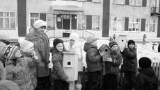 Дети встречают весну. Фото Александра БУХТИЯРОВА.