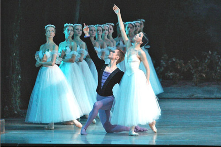 Сцена  из балета «Жизель».