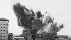 В понедельник,  25 апреля, ливийский город Триполи подвергся бомбардировке  авиаций НАТО. Фото с www.atgroup.tv