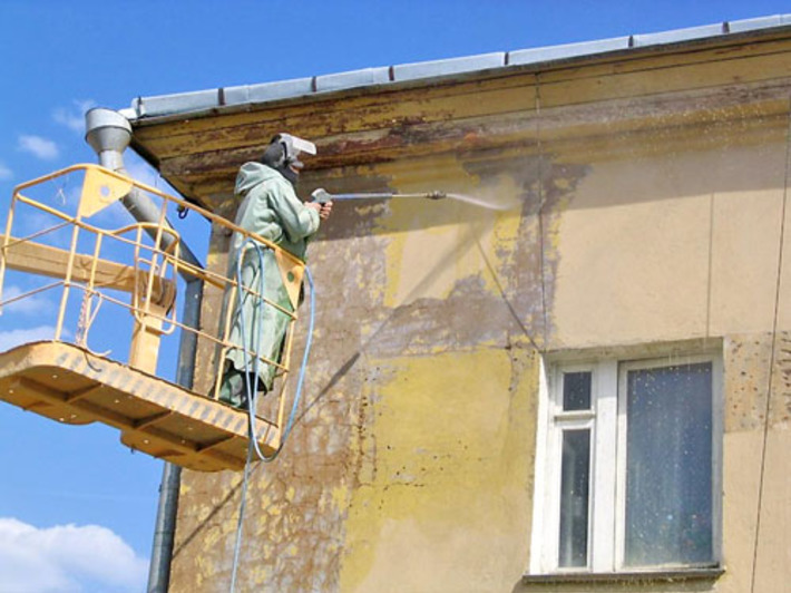 Накопленные на счетах уполномоченных организаций средства граждане смогут использовать для реконструкции своих домов. Фото с www.uao.mo.ru