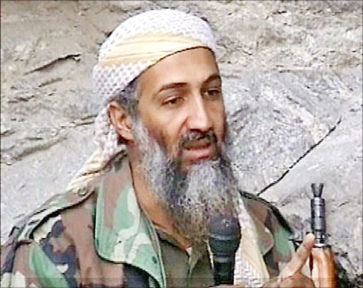 Осама бен Ладен нужен США живым, а не мертвым, поскольку его смерть может спровоцировать «очень, очень опасные» теракты. «Это будет настоящая катастрофа»,— считает четвертый сын главаря «Аль-Каиды» Омар бен Ладен, сообщает The Times