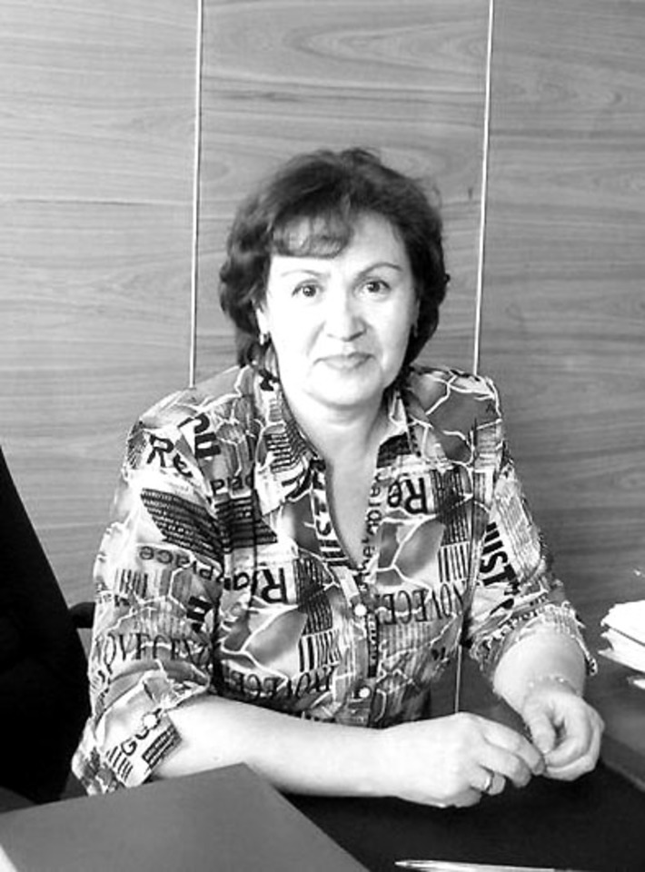 Нина Сидоровна Писарева — директор Центра культуры учащейся молодёжи.