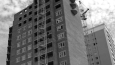Более четверти наказов избирателей связаны со строительством, ремонтом и содержанием жилья. Фото Андрея БАУЛИНА