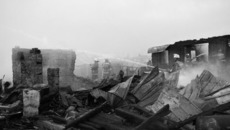 Пожар в Мочище. Был дом — остались руины. Фото предоставлено ГУ МЧС России по НСО