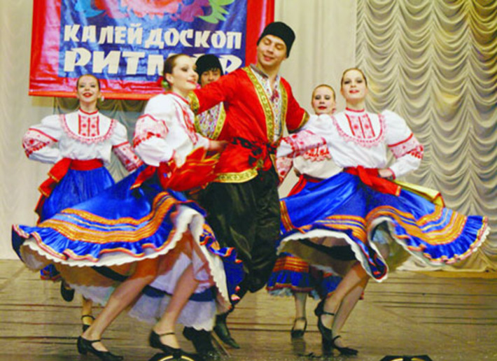Золотой медалист Десятых молодежных Дельфийских игр России — ансамбль народного танца «Сибирские узоры». Фото из архива ансамбля «Сибирские узоры»