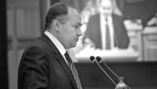 Леонид Горнин обозначил перед депутатами бюджетные приоритеты. Фото Павла КОМАРОВА