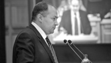 Леонид Горнин обозначил перед депутатами бюджетные приоритеты. Фото Павла КОМАРОВА