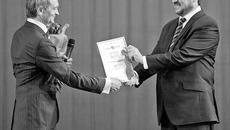 Директор НГХК Александр Василевский (слева)  и генеральный директор ОАО «Аэропорт Толмачёво»  Александр Бородин.