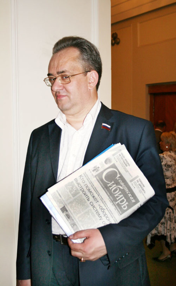 Виктор Козодой черпает информацию для своих книг только из достоверных источников.  Фото Валентины МАЛЬЦЕВОЙ