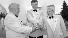 Среди награжденных — коллектив  Русского академического оркестра.  На фото — Владимир Гусев, Рустам Дильмухаметов, Андрей Гуревич. Фото Павла КОМАРОВА