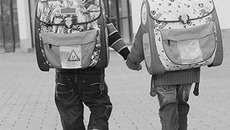 Установленный максимум расстояния, которое проходит ребенок до школы, — 500 метров. Фото с сайта itsnore.ru