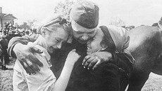 До скорой встречи. Фотохроника Великой Отечественной