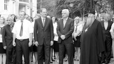 На торжественном открытии нового офиса миграционной службы. Фото Виталия ЗЛОДЕЕВА