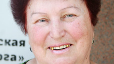 «Я никогда не пройду мимо человека, которому нужна помощь», — вот так просто Вера Викторовна Артемова выражает свое жизненное кредо. Фото автора и из личного архива героини