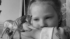 Игрушки призваны будить в детях добрые чувства. Фото с сайта photoline.ru