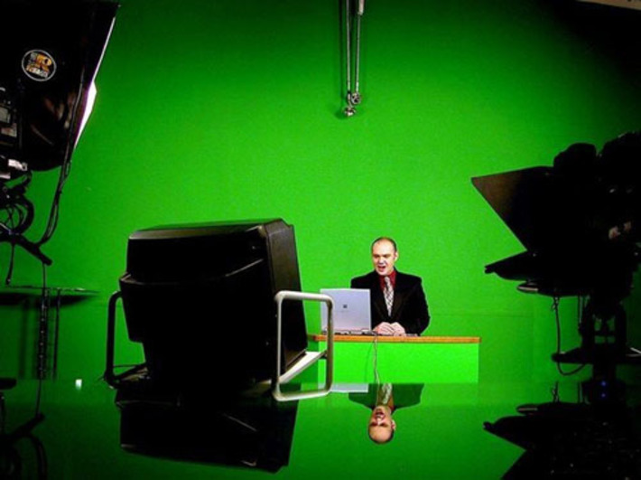 В студии ведущий Юрий Будкин