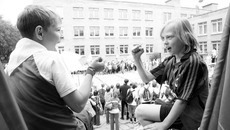 В школе № 184 Калининского района отношение к физкультуре самое серьёзное. Фото Михаила ПЕРМИНА