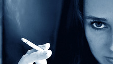 Почти треть курящих  в России — женщины. www.pnotosight.ru