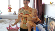 Малышке Ксении в этот день исполнилось  5 месяцев. Фото Веры УТЮПИНОЙ