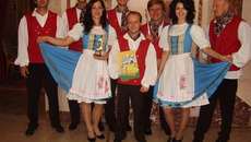 Инструментальный ансамбль  «Гутэ лаунэ» порадовал своим выступлением краснозёрцев. Фото Марины ЛУПЕЙКЕНЕ