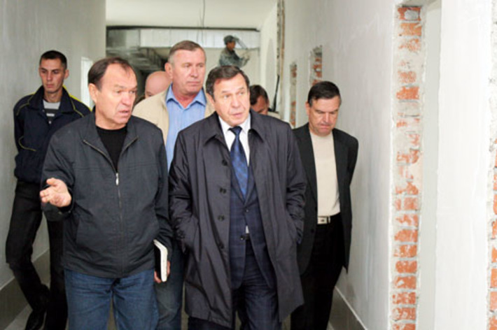 Владимир Городецкий: в 2012 году планируется ещё 2250 мест для малышей. Фото Веры УТЮПИНОЙ
