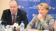 Александр Морозов и Надежда Болтенко о некоторых итогах праймериз. Фото Михаила ПЕРМИНА