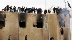 Ожесточённые бои между опозицией и сторонниками Муаммара Каддафи продолжаются. Фото с www.yandex.ru