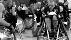 Кадр из документального фильма  Дана Шапиро «Убийственная игра»