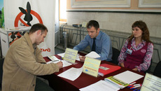 Свои замечания можно было передать, заполнив анкету. Фото Натальи НАШТАЛОВОЙ