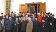 Участники акции после молебна. Фото Веры УТЮПИНОЙ