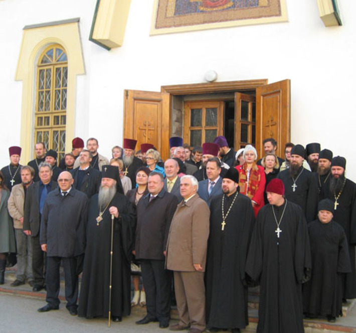 Участники акции после молебна. Фото Веры УТЮПИНОЙ