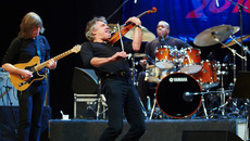 Сегодня в Новосибирске открывается Sib Jazz Fest-2011, один из знаковых фестивальных проектов нашего региона. О нём тоже шла речь на встрече с губернатором. Фото  Виктора ДМИТРИЕВА