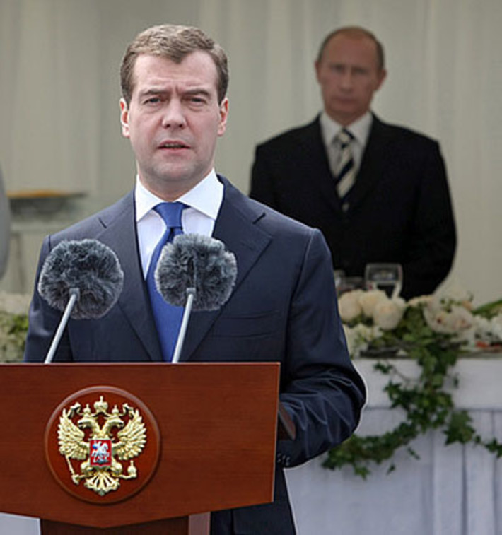 Москва. Май 2008 года. Дмитрий Медведев вступил в обязанности Президента РФ. Фото с сайта badnews.org.ru