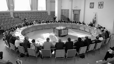 Формат круглого стола превратил встречу в конструктивный диалог. Фото Павла КОМАРОВА